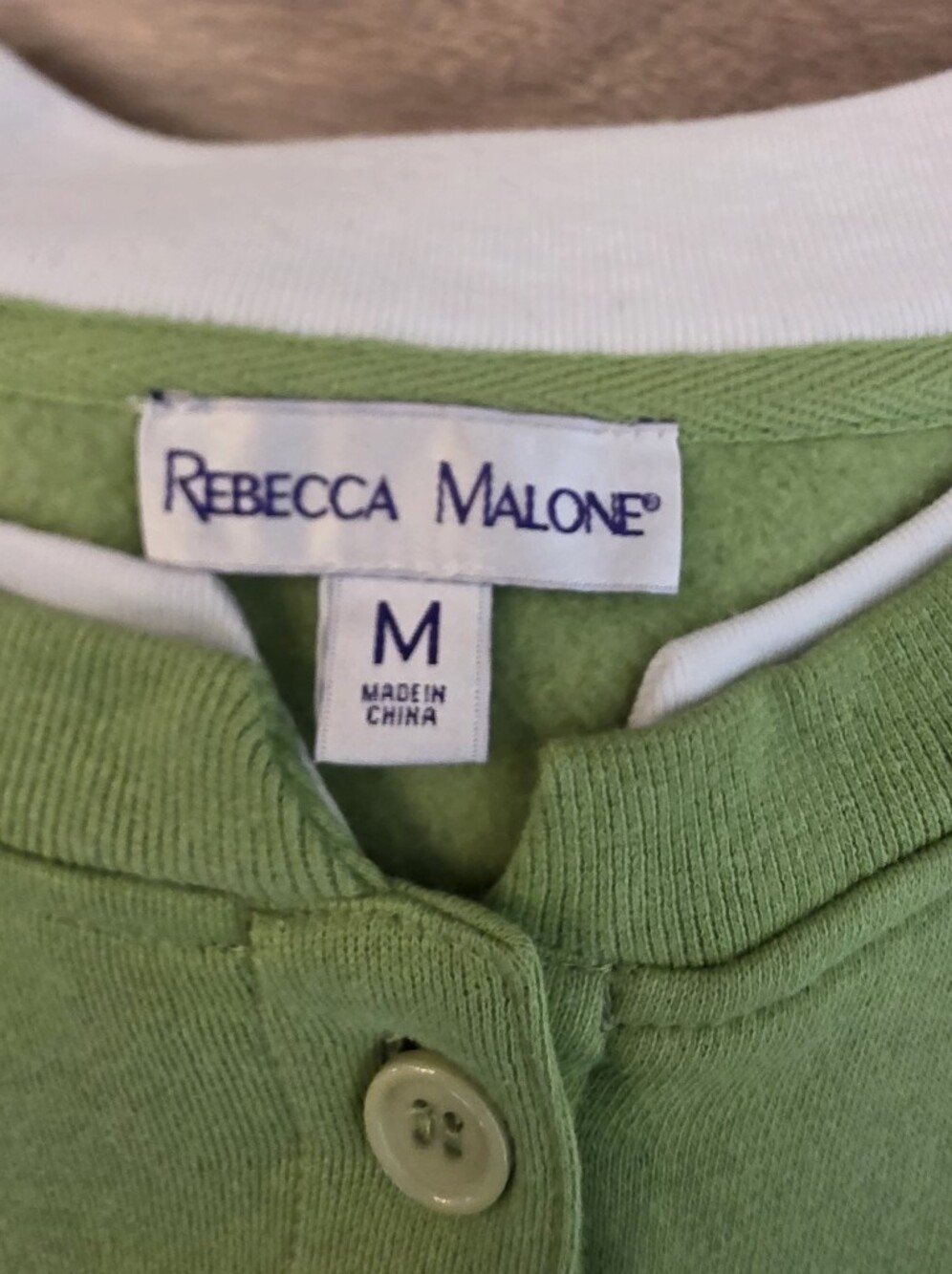 Rebecca Malone Women’s Medium Green Embroidered Leaf Button Front Cardigan Fall - Picture 7 of 11